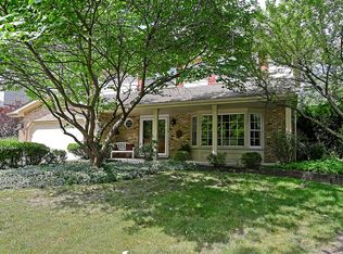 153 Carriage Way Dr, Burr Ridge, IL 60527