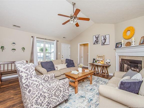 5th image of 109 Somerset Dr