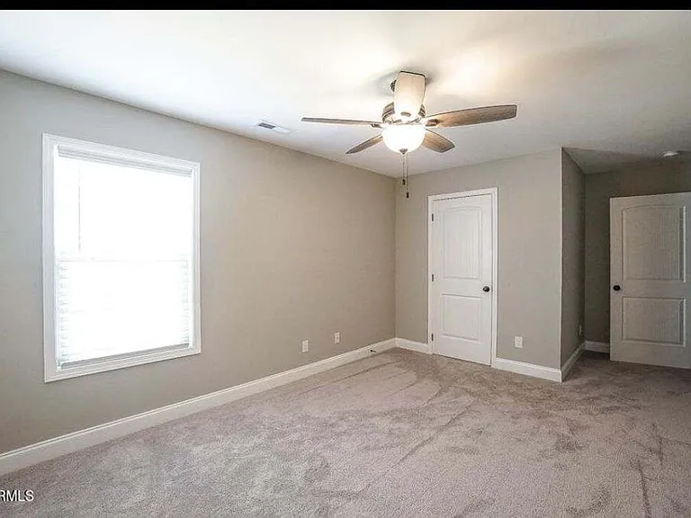 209 Horton Ln — Photo 15
