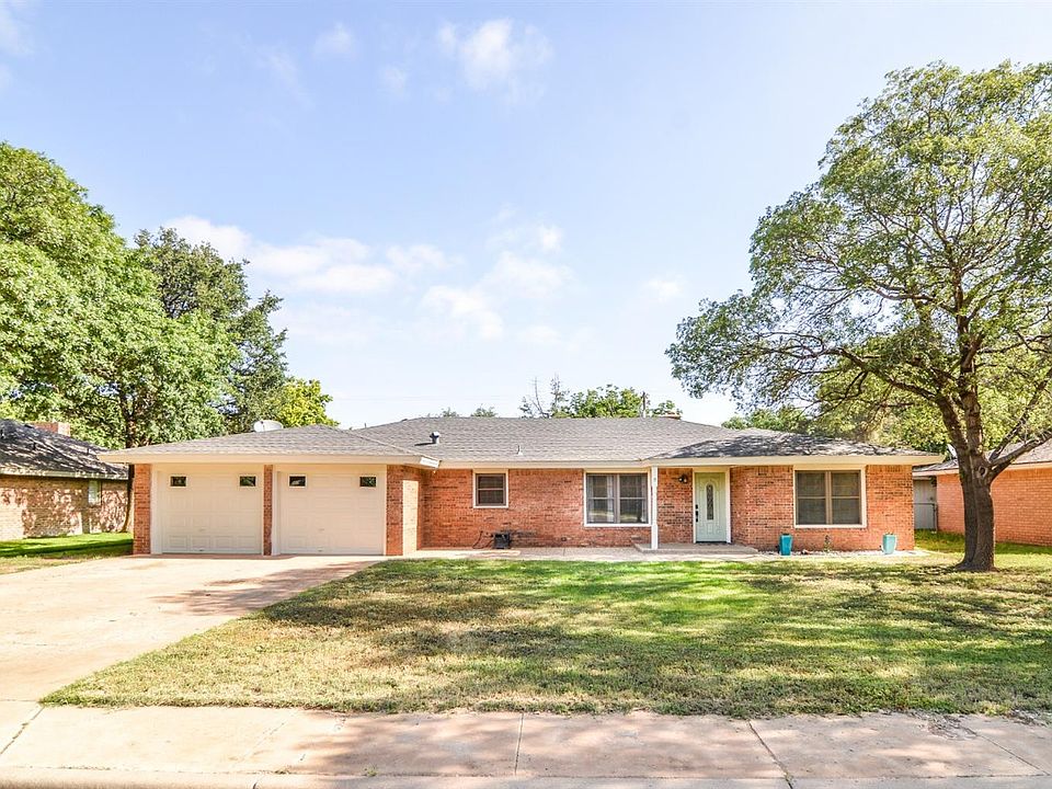 1st image of 315 Parkwood Ln