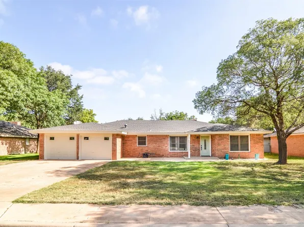 315 Parkwood Ln, Levelland, TX 79336