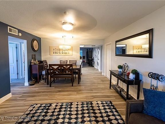 4th image of 8101 NW 27th St APT 1