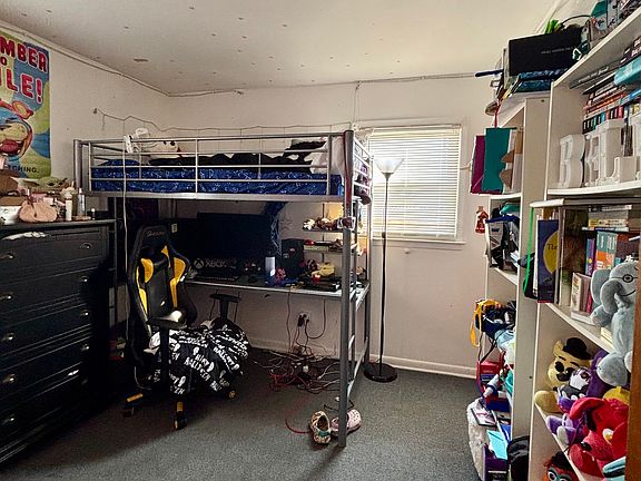 4th image of 30 E Midland Ave #2