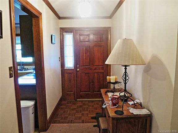 4th image of 104 Swaim Ct #104