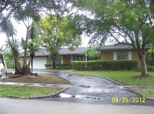 7041 NW 7th Ct, Plantation, FL 33317