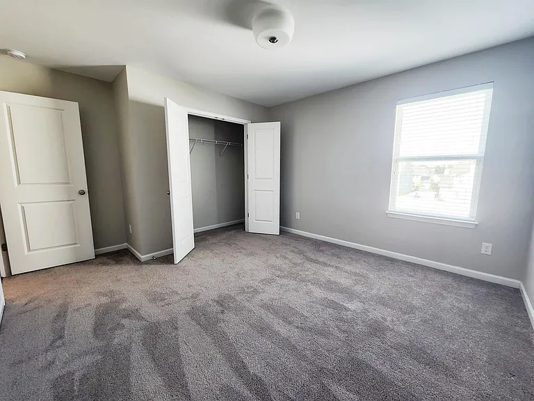 4925 Grace View Dr — Photo 12