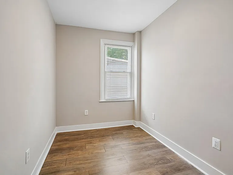 615 Malcolm X Blvd — Photo 11