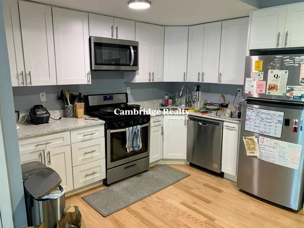 91 Munroe St #2, Somerville, MA 02143