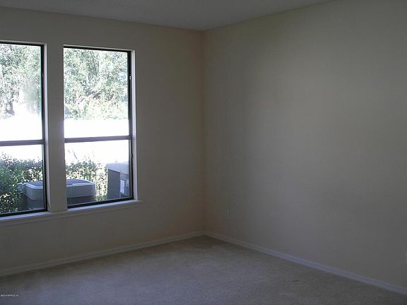 4th image of 3296 Horseshoe Trail Dr