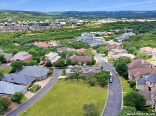 26 Grantham Gln, San Antonio, TX 78257