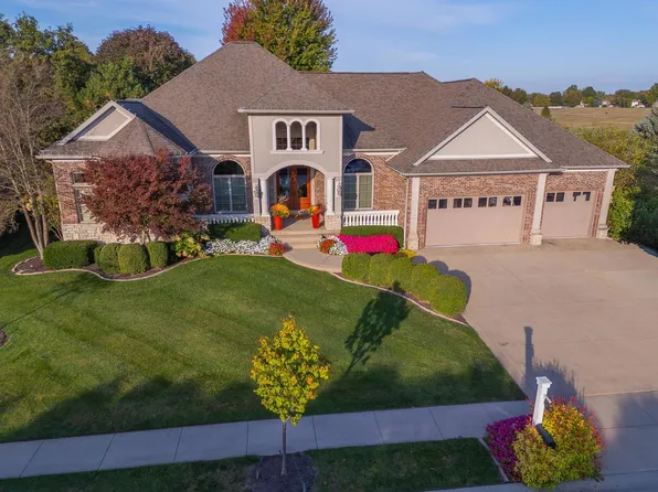 47 Stonebrook Ct, Bloomington, IL 61704