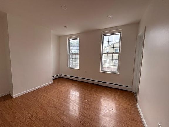 2nd image of 106 Sherman Ave APT 2