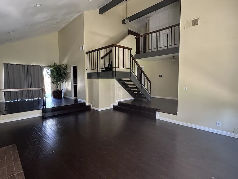 845 N Juarez St — Photo 3