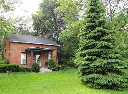 775 Hill St Photo 1