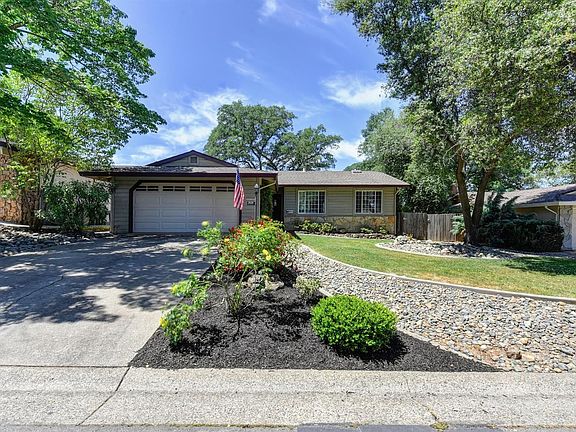 2nd image of 2520 Willowdale Dr
