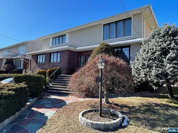 1531 8th St, Fort Lee, NJ 07024