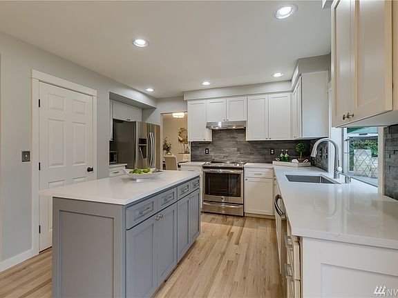 5th image of 23502 NE 27th St