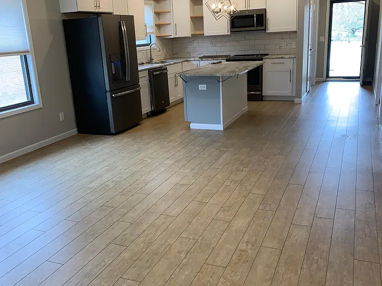 1307B Porter Ln #1307B — Photo 3