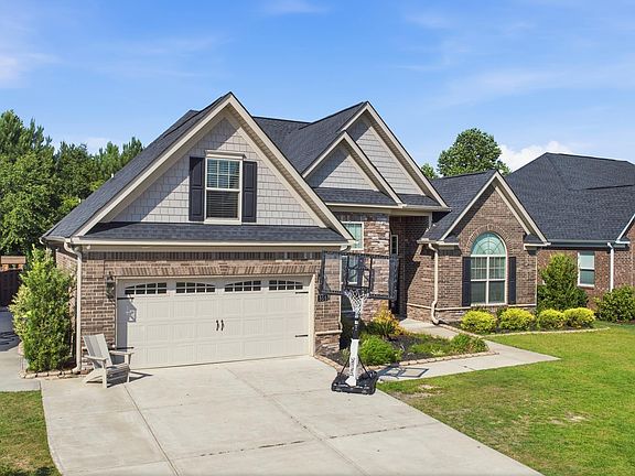 2nd image of 556 Saw Cheek Ln