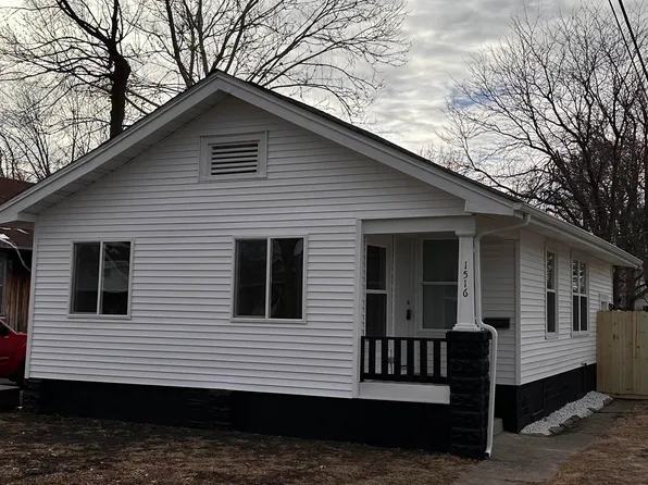 1516 E Cummins Ave, Springfield, IL 62702
