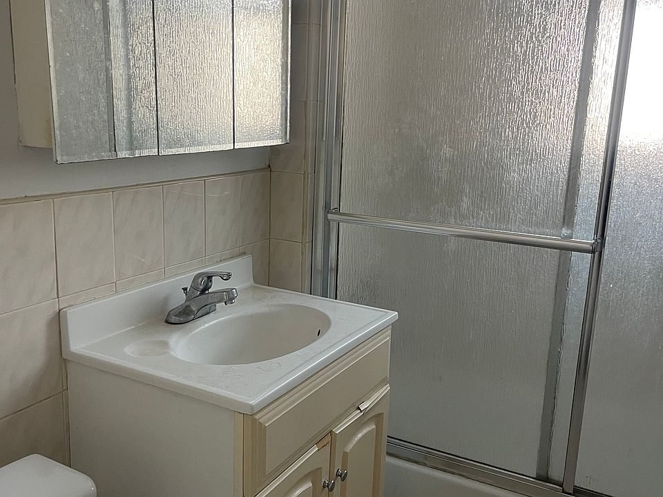 2nd image of 35-4 31st Ave #3