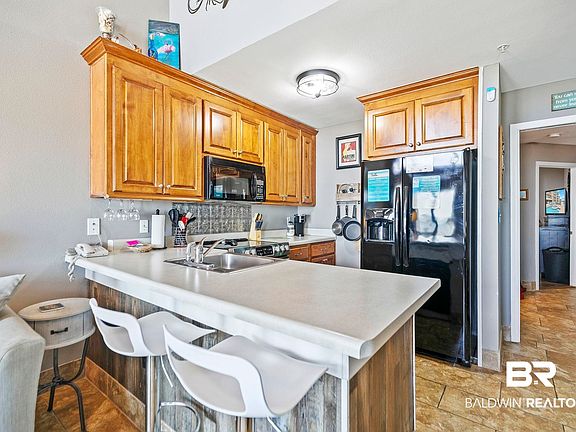 5th image of 572 E Beach Blvd #P-2