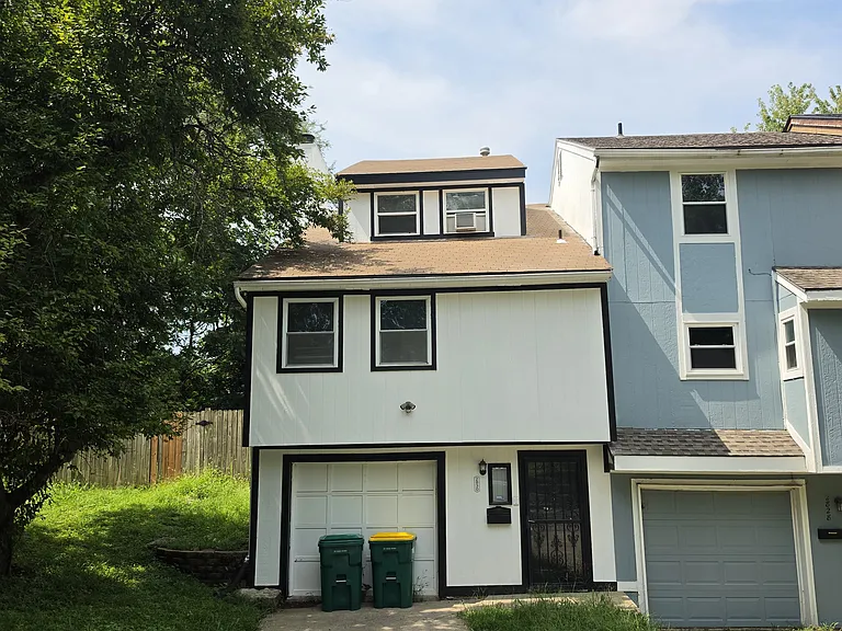 2830 Eaton St — Photo 1