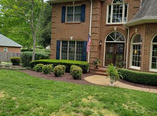 206 Fairways Blvd N, Tullahoma, TN 37388