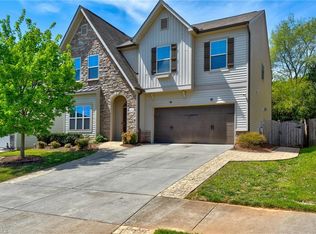 2556 Griffith Meadows Dr, Winston Salem, NC 27103