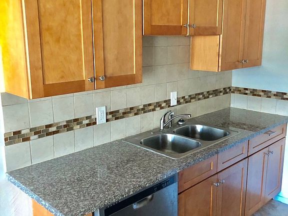 4th image of 1911 Wildwood Way