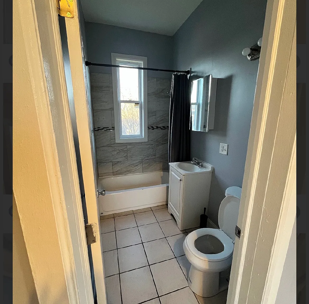 2 bed, $1,600 — Photo 3