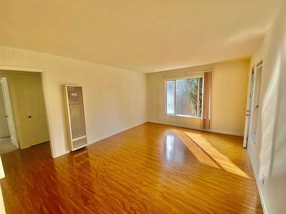 5th image of 943 Junipero Ave