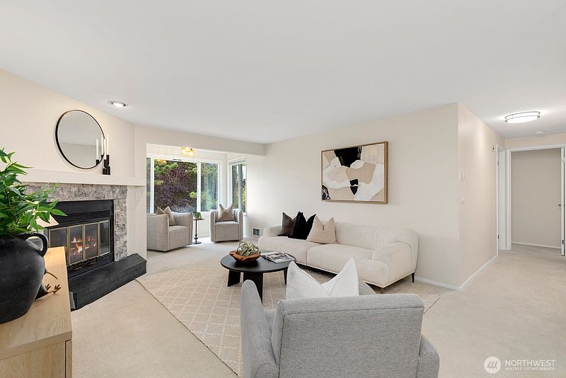 4th image of 150 NE 95TH Street #302