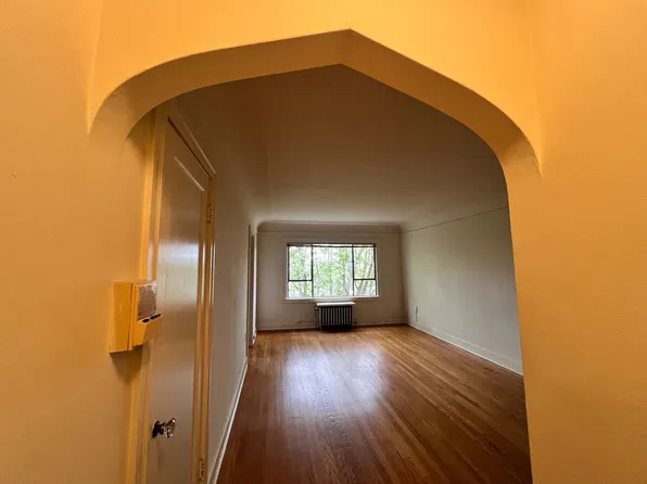 Greenwich, 1305 Queen Anne Ave N APT 311, Seattle, WA 98109