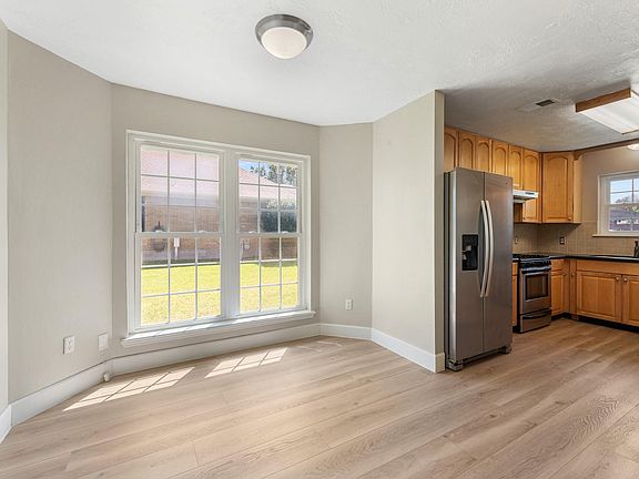 4th image of 4611 Harrow Ct