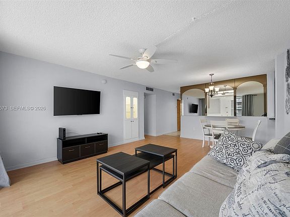 2nd image of 3551 NE 169th St APT 212