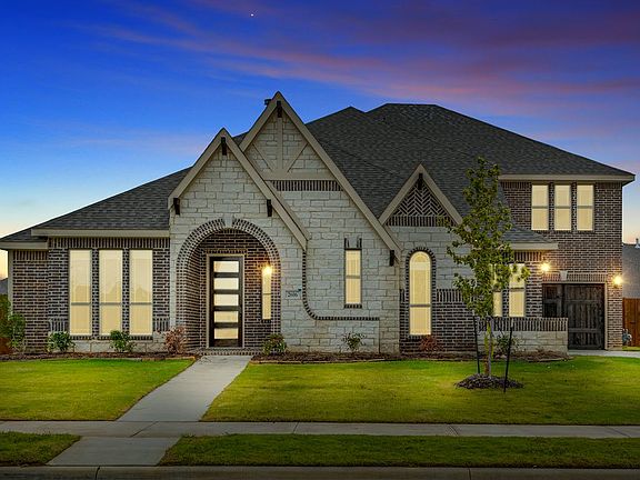 2nd image of 2606 Geer Ln