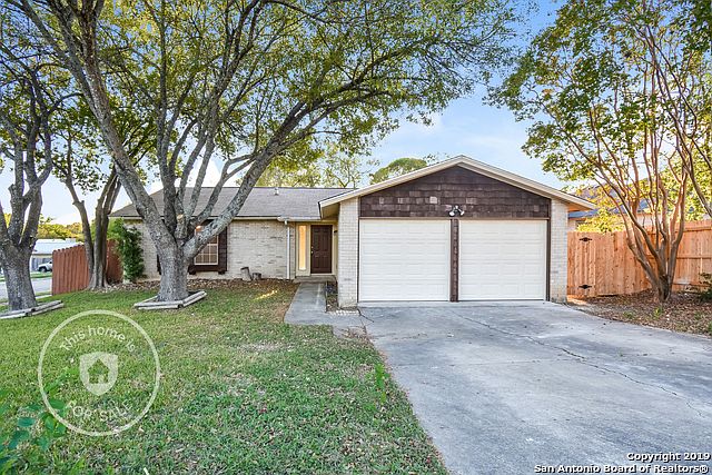 1st image of 200 Crosswood Dr