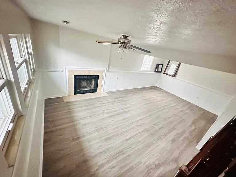 2145 Trailridge Dr — Photo 11