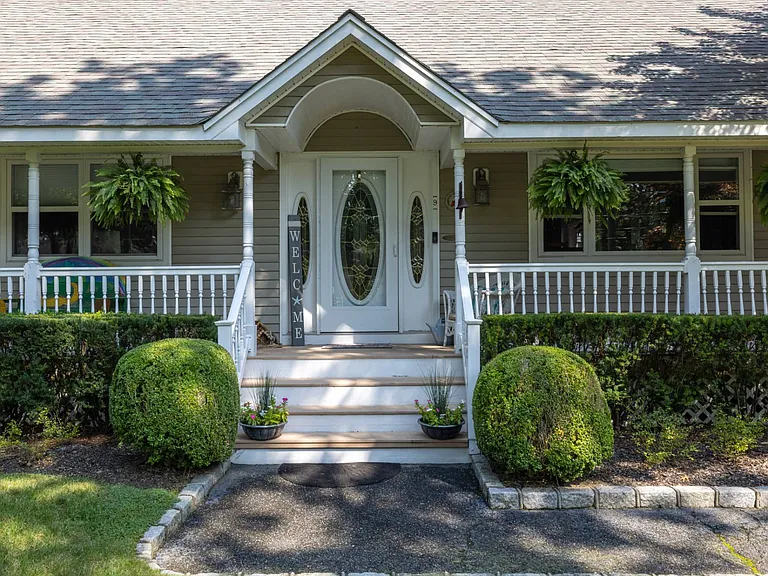 9 Tramposh Ln — Photo 24