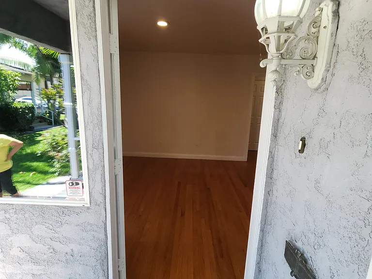 8332 La Villa St #8332 — Photo 4