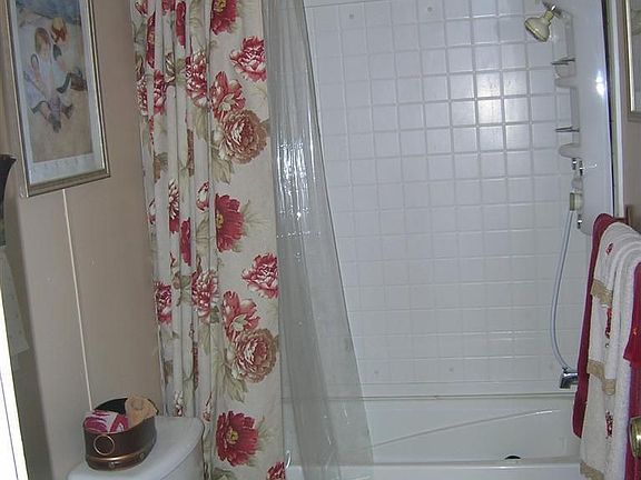 3rd image of 9749 W Purtle Rd