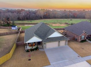 115 W Pitts St, Farmington, AR 72730