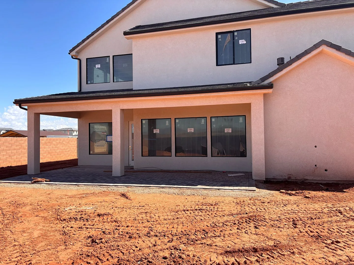 Gorgeous New Trend 2 Story with 6 bedrooms and 5 bathrooms — Photo 2