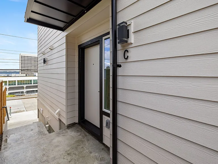 1129 Fawcett Ave #C — Photo 6