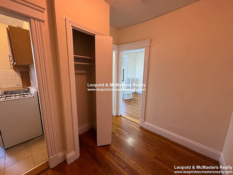 1124 Commonwealth Ave — Photo 44