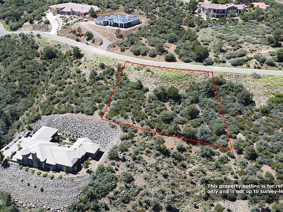 5th image of 325 Silver Hill Cir