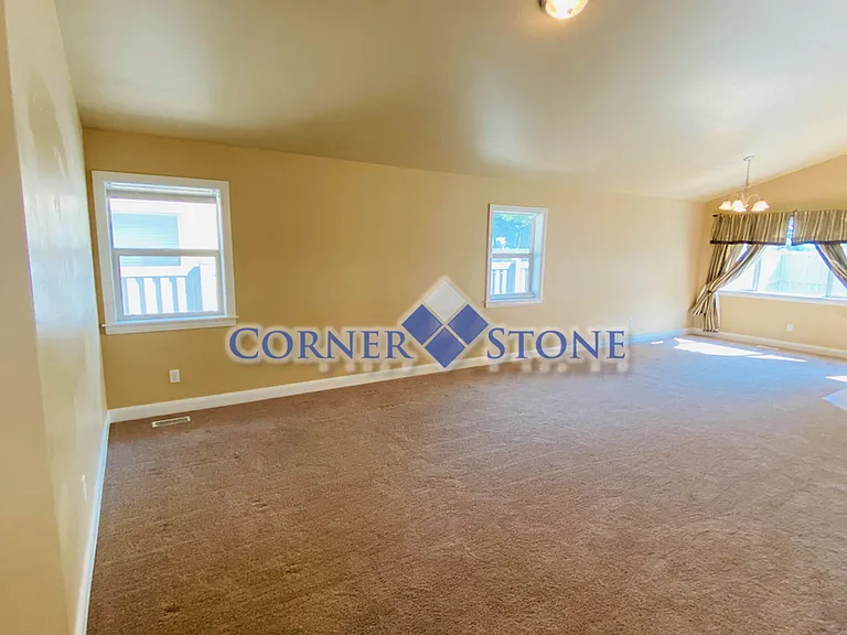 1764 Ridge Way — Photo 8