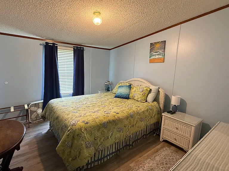 15118 Newberry Ln — Photo 9