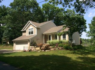 4575 Knapp Ct NE, Grand Rapids, MI 49525